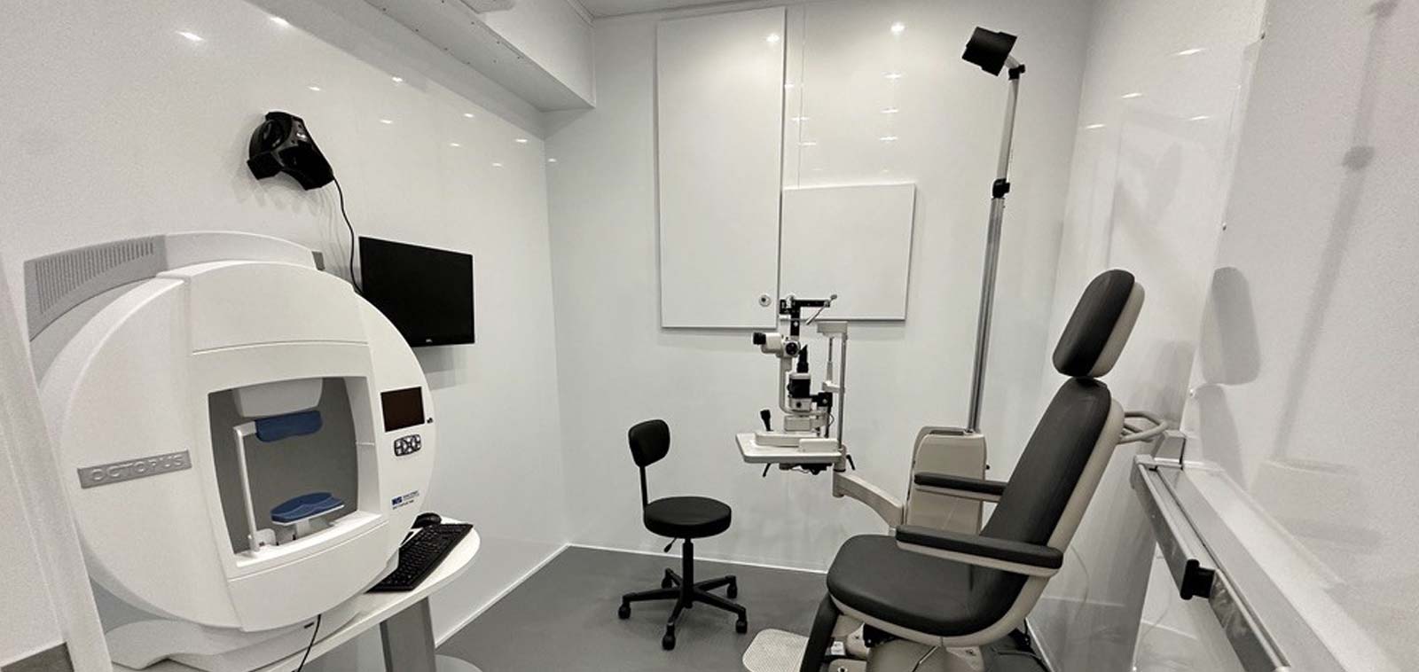 Mobile Optometry 38' Gooseneck with 3 Rooms