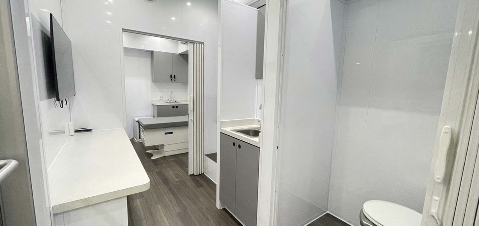 Primary Care Medical Trailers | 28' 2 Room Drop Trailer